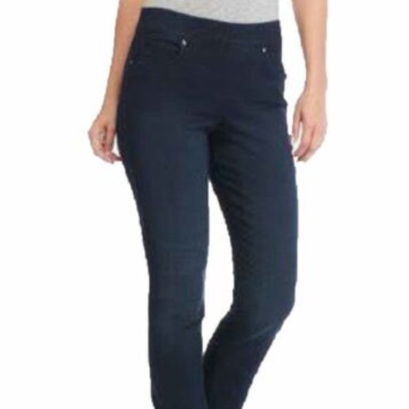 Gloria Vanderbilt Avery Pull-On Straight Leg Jeans - Picture 4 of 4